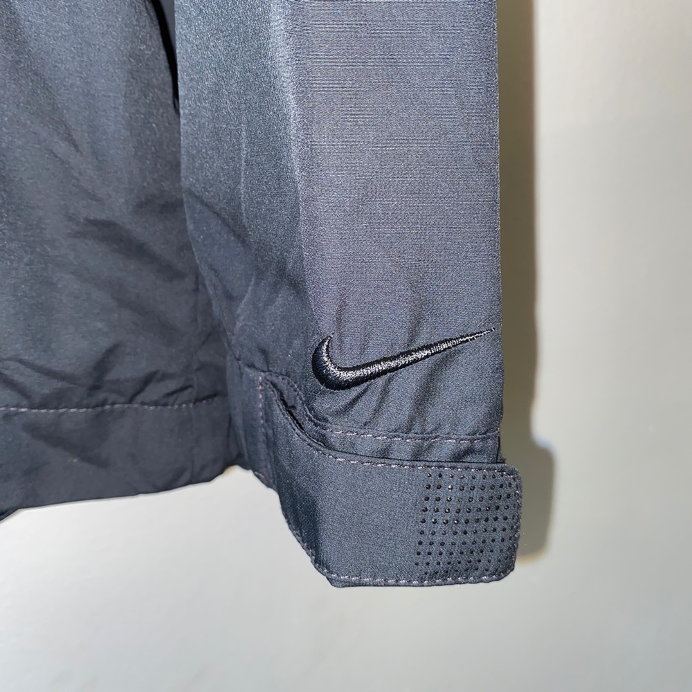 Nike Golf Dri-Fit Jacket in Great Condition - Picture 2 of 6
